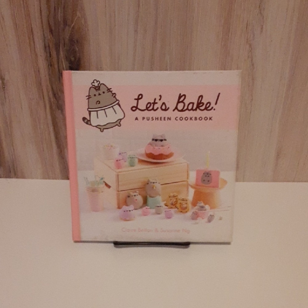 Let' Bake! A Pusheen Cookbook